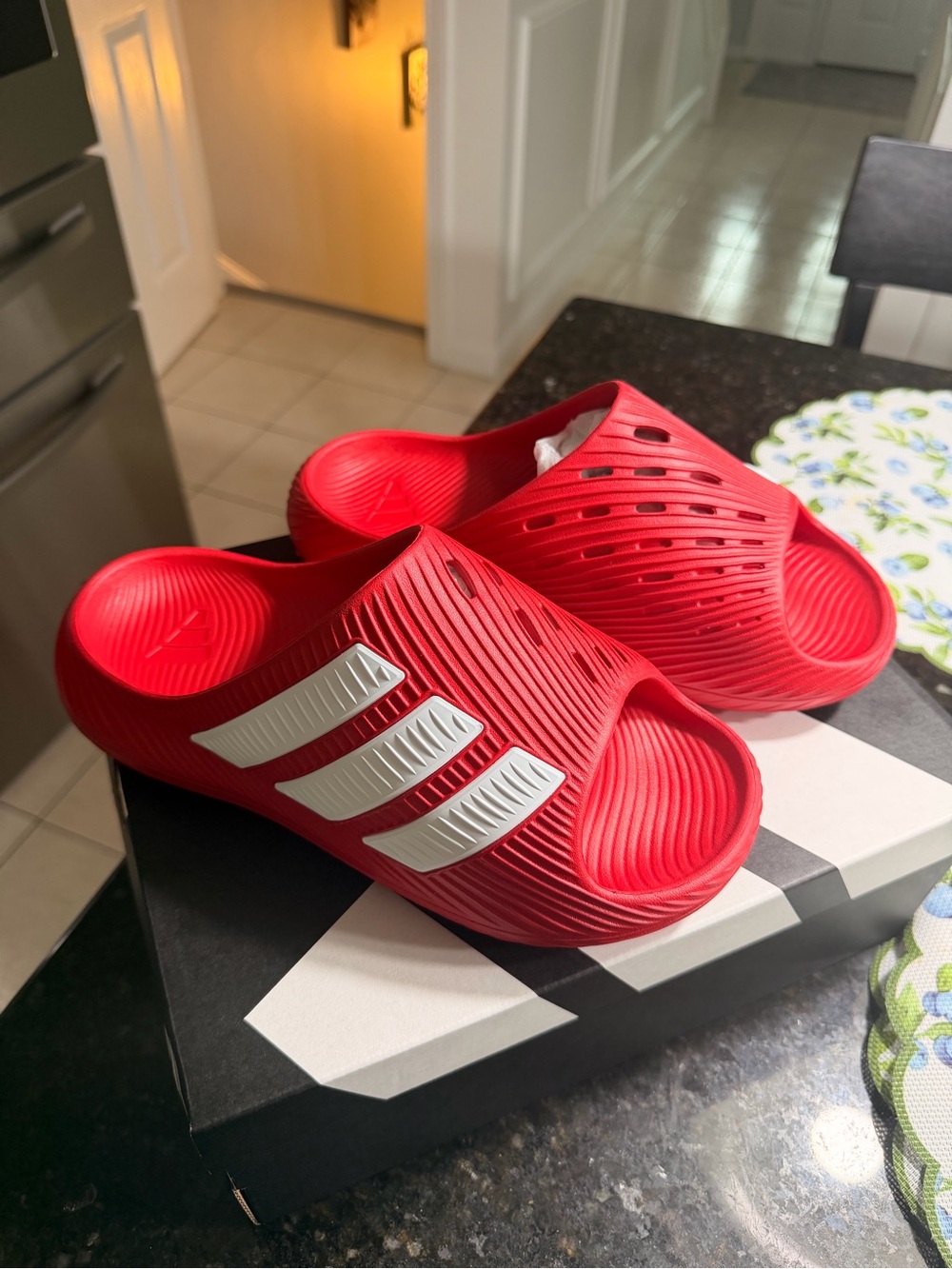 adidas Red Slide Slide 7M/8W